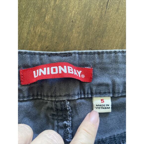 Union Bay Y2K Juniors 5 Gray Shorts - Picture 6 of 7